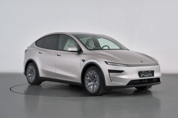 天诚配资 加长加高加座 特斯拉Model Y L搅局六座SUV红海