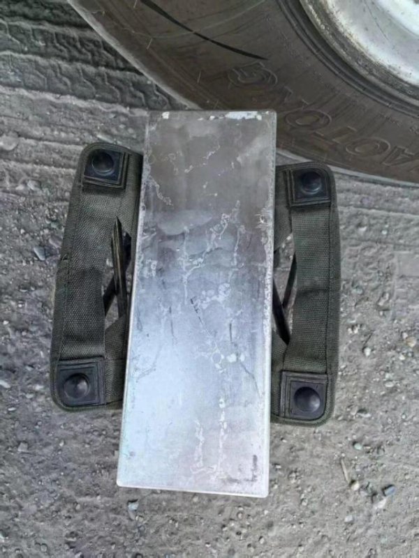 金御优配 13块银砖运输途中丢失，价值超百万，货车司机：悬赏26万